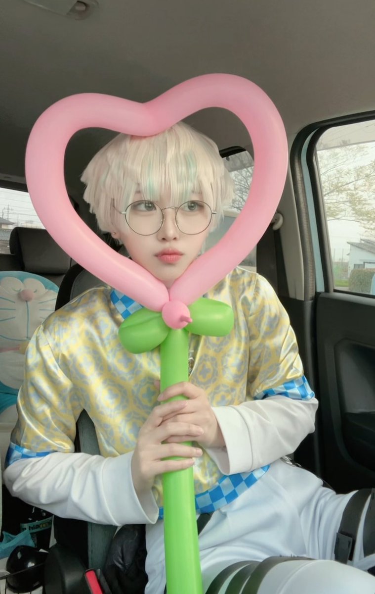 ゆずちゃが押し付けてきた風船🌷今日からうちで育てます