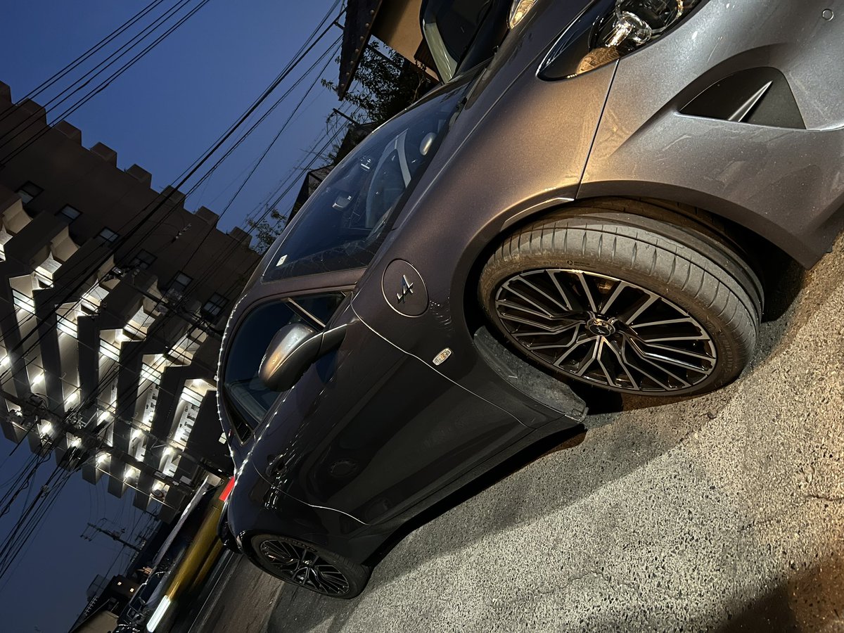 EUROStageTsune's tweet photo. アルピーヌA110GTにお乗りのお客様が差し入れでプリンを持ってご来店です😚
そして、なんか….車高が下がっていますね😤
なんかみんなコソコソとしているのを僕は知っています!
これはETCCが楽しみになってきますね!
#EUROStage #VW #Audi #岡山県 #倉敷市 #ETCC #岡山国際サーキット https://t.co/yT9zfFbHzv