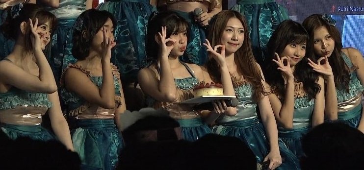 hpn.29✨ tweet media