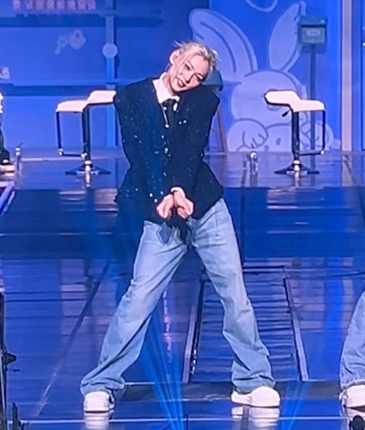 jessica ang ⪩ ⪨ tweet media