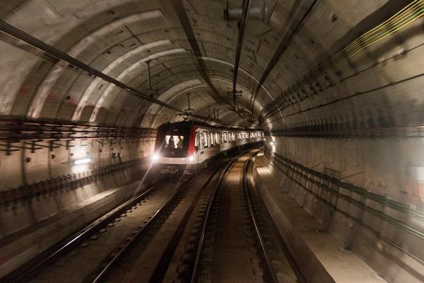 TMBinfo's tweet photo. 👍 Agraïm la vostra col·laboració durant les intervencions de control de billets a #metrobcn. https://t.co/G2wGPa5BVt
