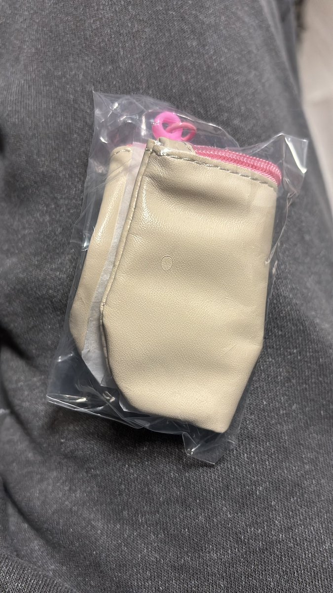 wooloofoo092728 tweet media