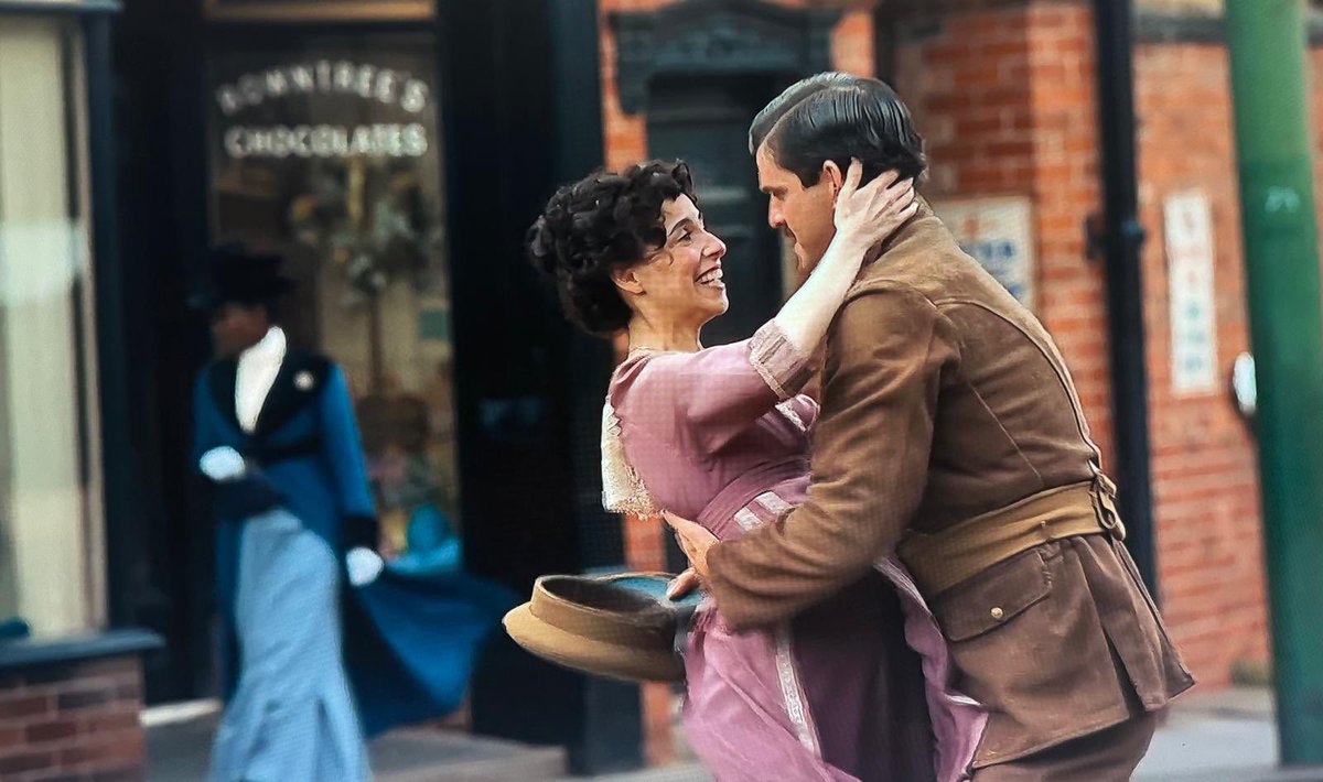 Khaki Devil tweet media