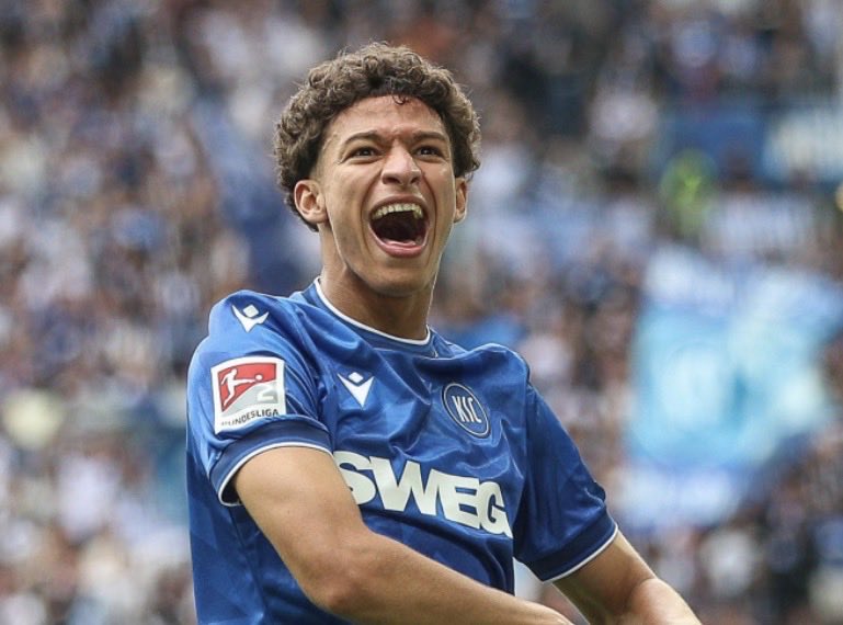 AroooBVB's tweet photo. 🗣️Der #BVB hat bereits telefonisch Informationen über Louey Ben #Farhat gesammelt. Louey Ben #Farhat wird diesen Sommer Karlsruher SC verlassen. Sportdirektor Timon Pauls fordert derzeit rund 12mio€.

🗞️@Plettigoal https://t.co/4Vuek44wqs