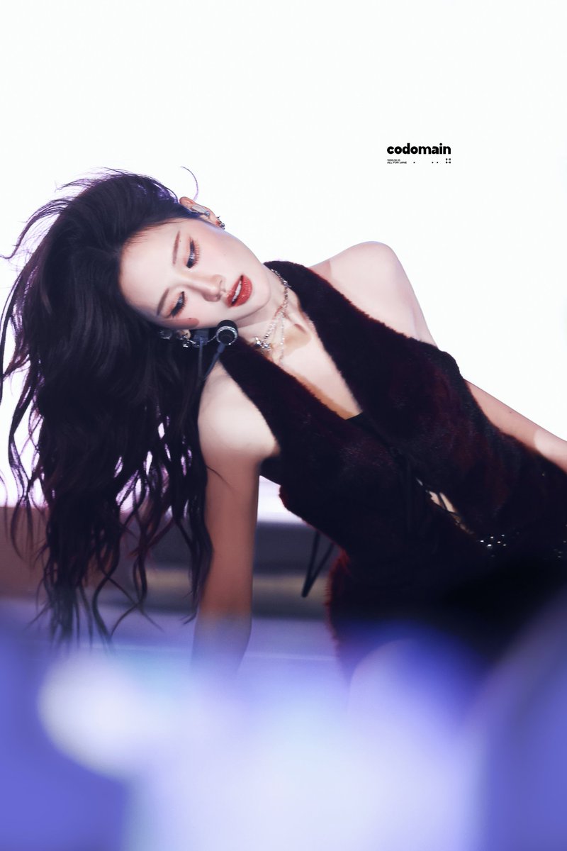 codomain·叶芷妤 tweet media