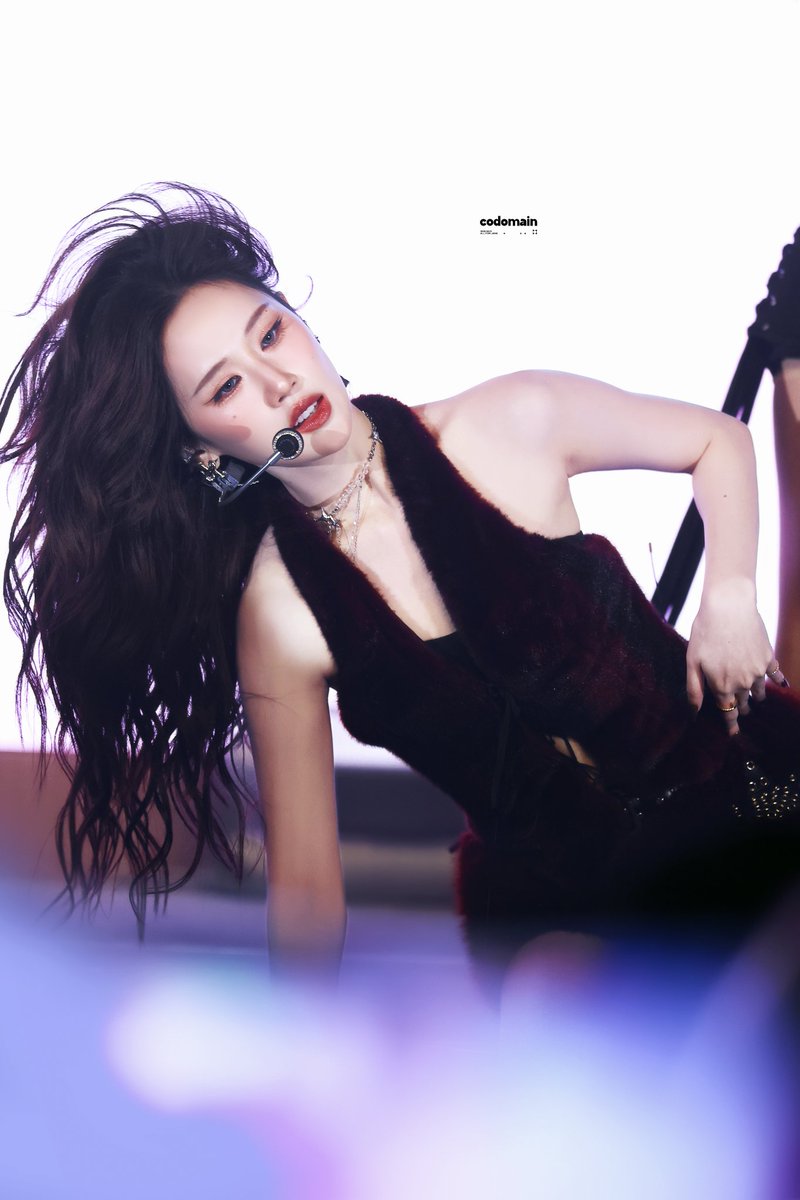 codomain·叶芷妤 tweet media