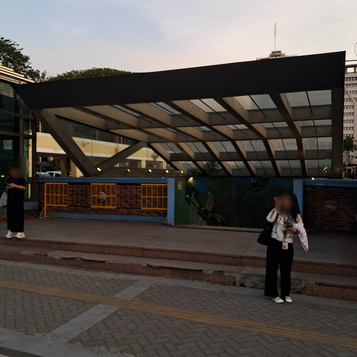 Kelev 🇨🇦 🇬🇧 🇵🇭 🇮🇱 tweet media