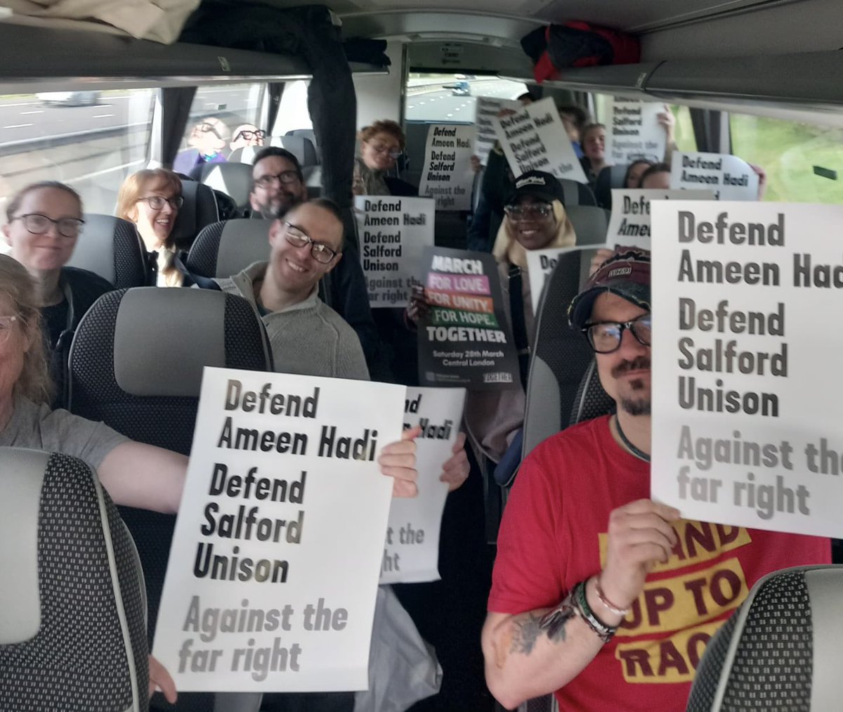 Manchester_SUTR's tweet image. Coaches are full to bursting. From across Gtr Manchester. 

Wigan, Bury, Trafford, Stockport. Salford, and Bolton sent a coach. The two Manchester coaches were over full. The MoM Student Union coach took extra people. People are buzzing
On the way #TOGETHER