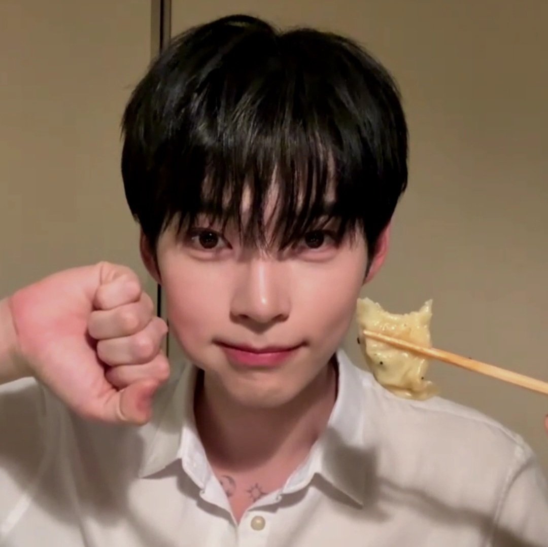 성빙._.구 tweet media