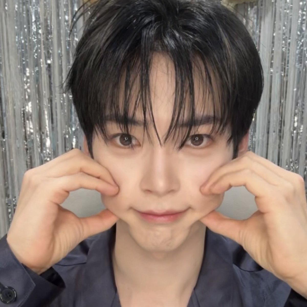 성빙._.구 tweet media