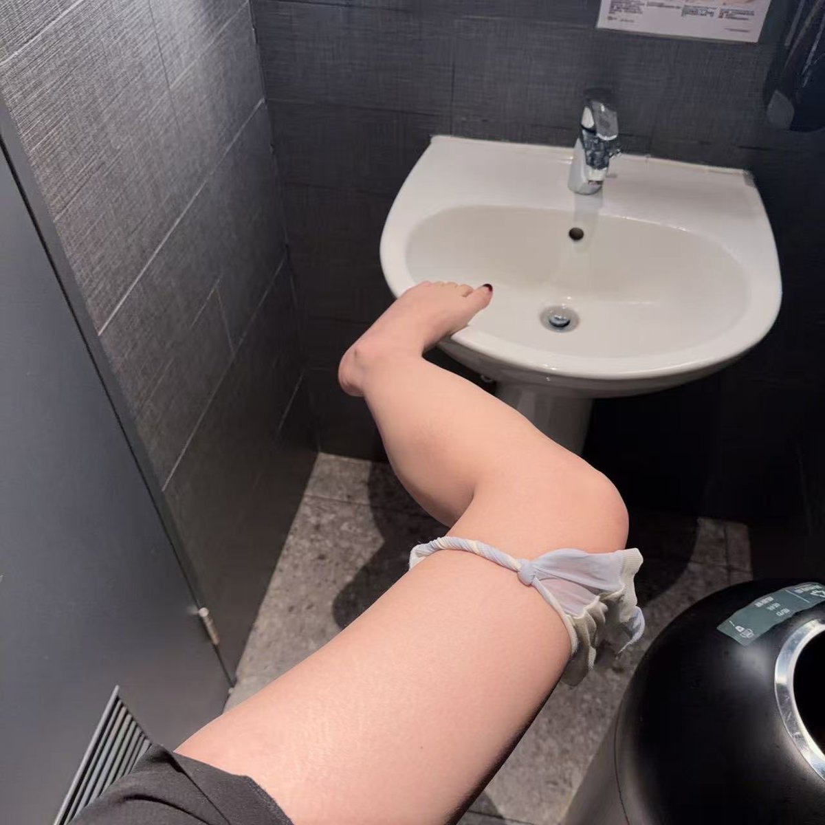 义乌夫妻（92/98） tweet media