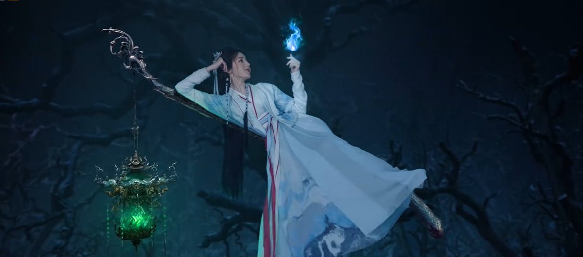 He Simu on her spirit lantern is my favourite look on her☝️ #LoveBeyondTheGrave #白日提灯