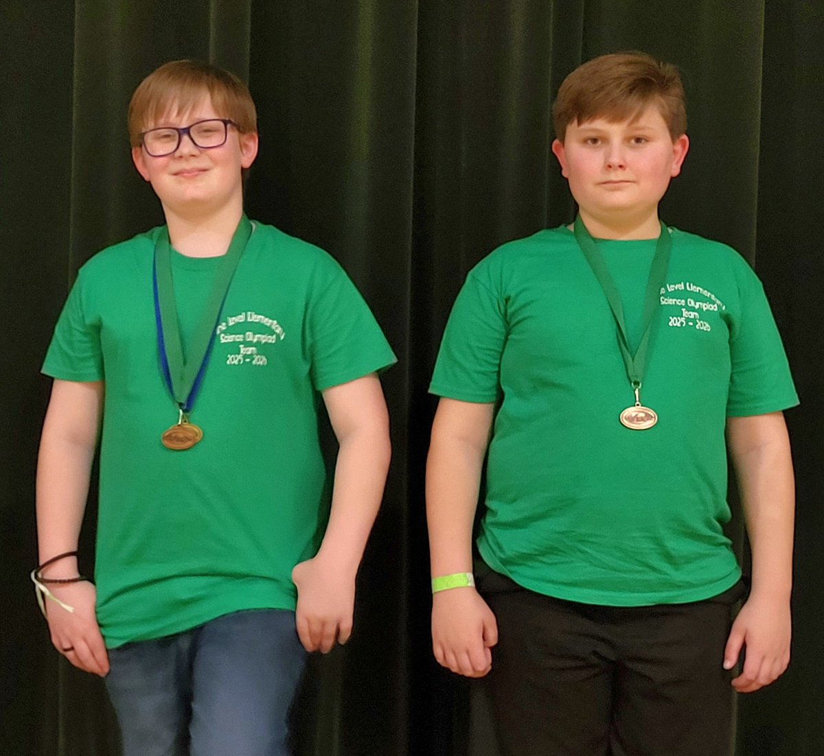 PineLevelES tweet media