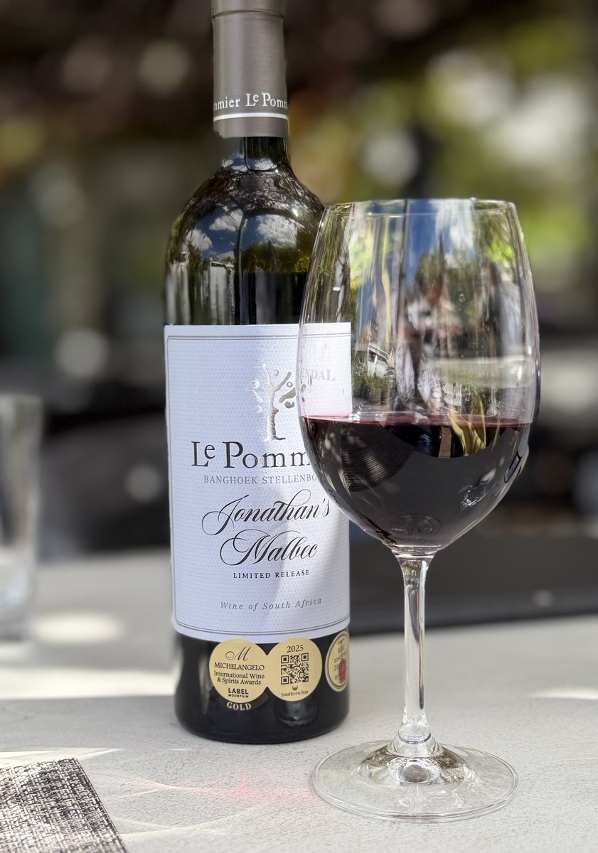 Melanie vd Merwe tweet media