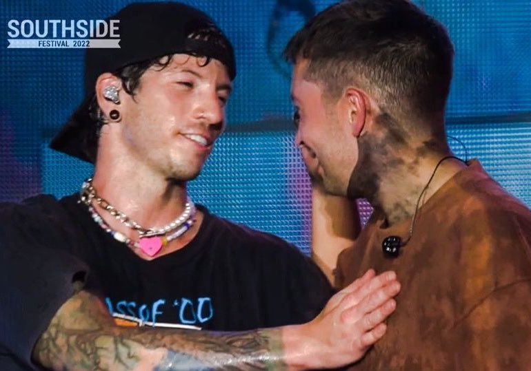 rø’ψ |-/ tweet media