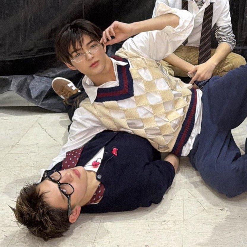 ZENITH ✶ GREENGREEN tweet media