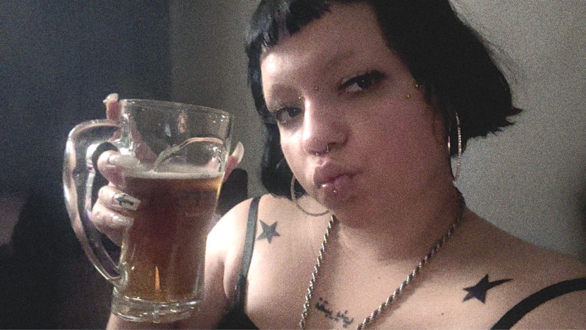 hood girl ࣪𖤐 tweet media