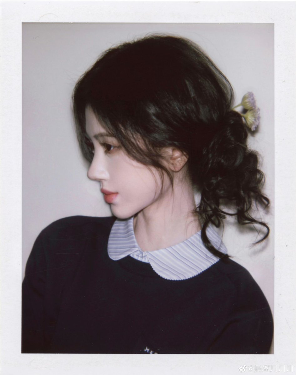 allforxiaoju's tweet photo. Hello! This is a fan account dedicated to providing 中-ENG translations and updates on Chinese solo artist and actress Cecily Ju Jingyi #JuJingyi #鞠婧祎 https://t.co/2NlxwzxkL4