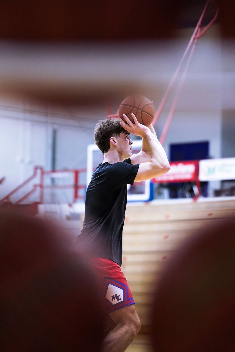 Dominique Hawkins tweet media