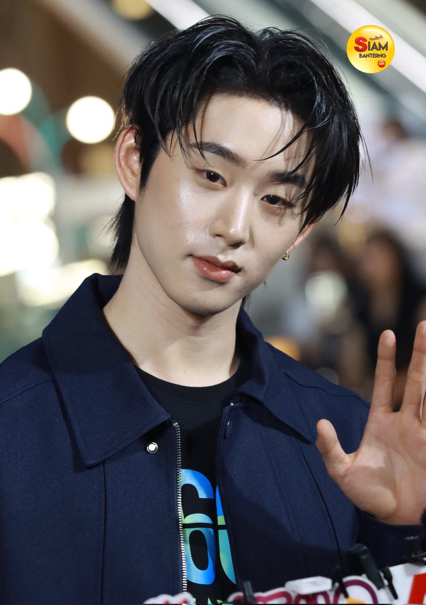 siambanterng tweet media