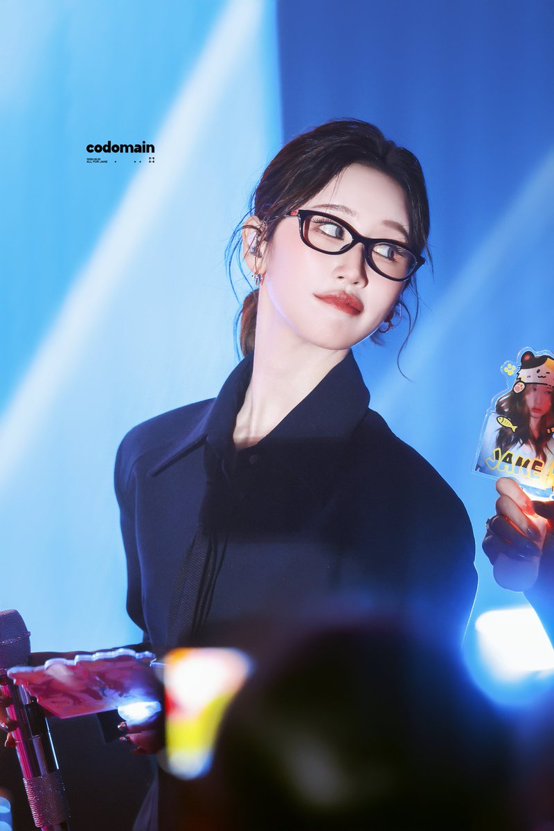 codomain·叶芷妤 tweet media