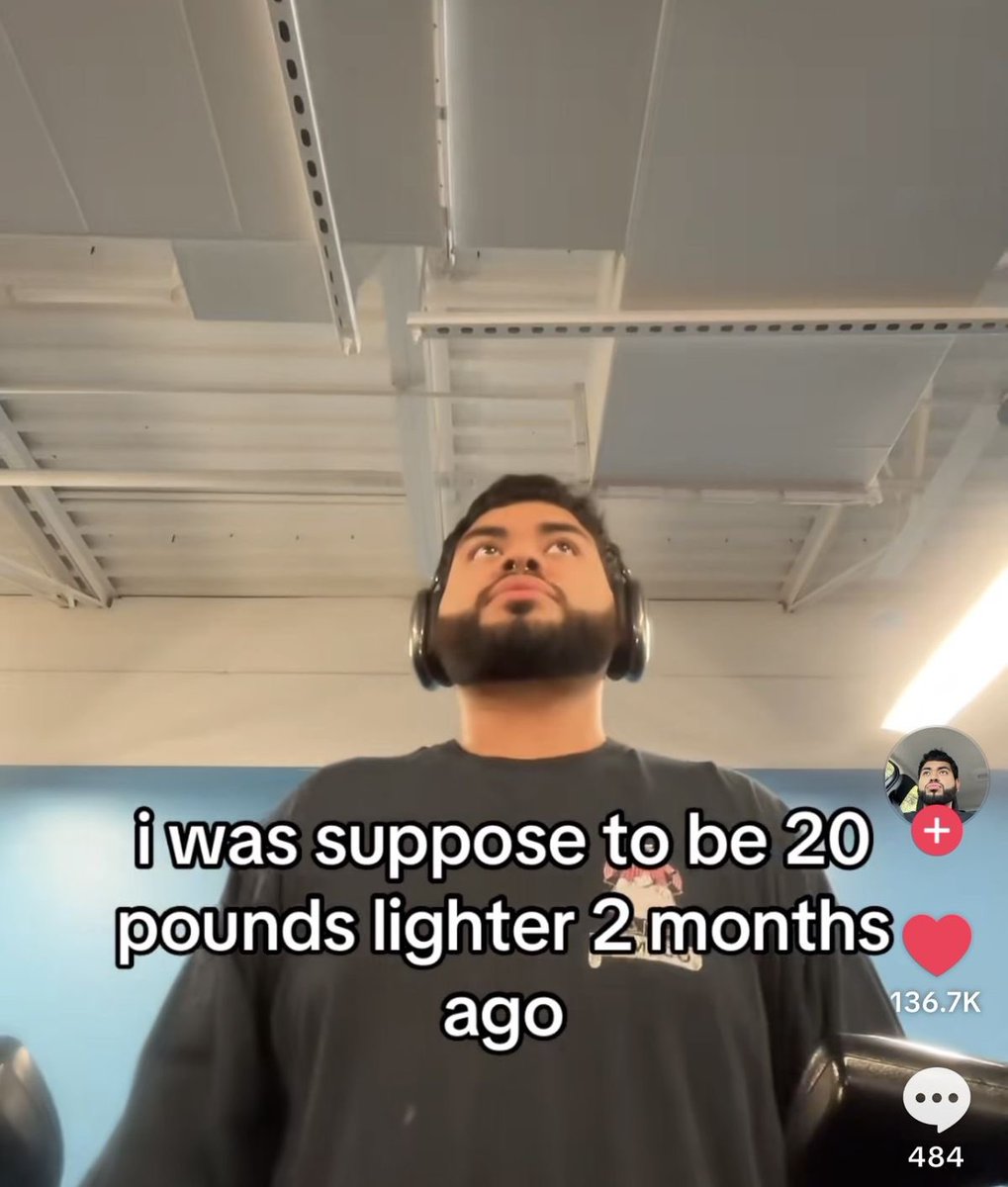 𝝑𝝔 tweet media