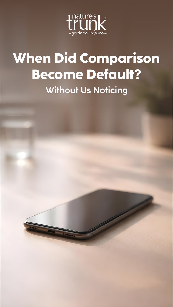 Natures_Trunk's tweet image. Scrolling quietly compares your life
to curated fragments of someone else’s.
It happens subtly.
But it shapes how we feel daily.
#SocialMediaLife #HumanAwareness