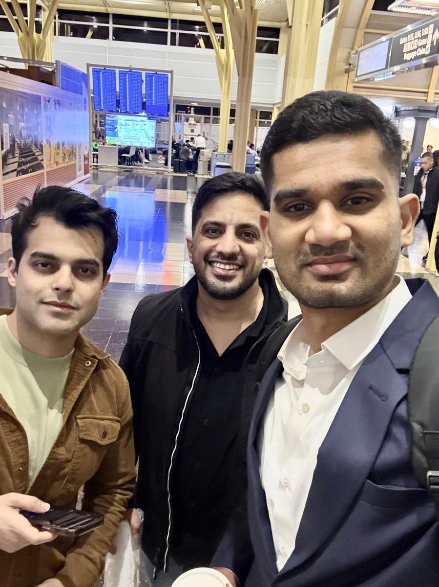 mhanifMD's tweet photo. Finally making it after delay of 10 hrs…
#ACC2026 #Cardiotwitter

@__oldwine @jai_sivanandan @JorgeERomeroMD @UpstateIM_Res https://t.co/Ke9nWlJSy6