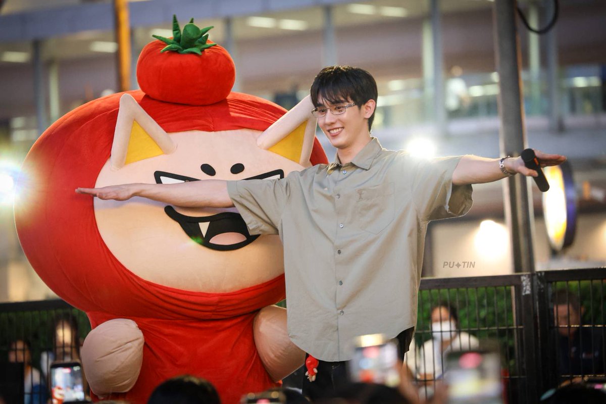 Sunflower tweet media