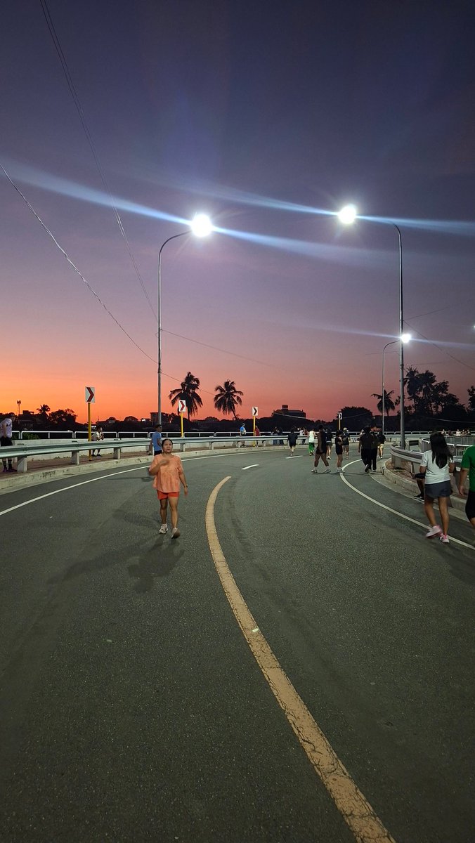 B4DaDawn🌄 tweet media