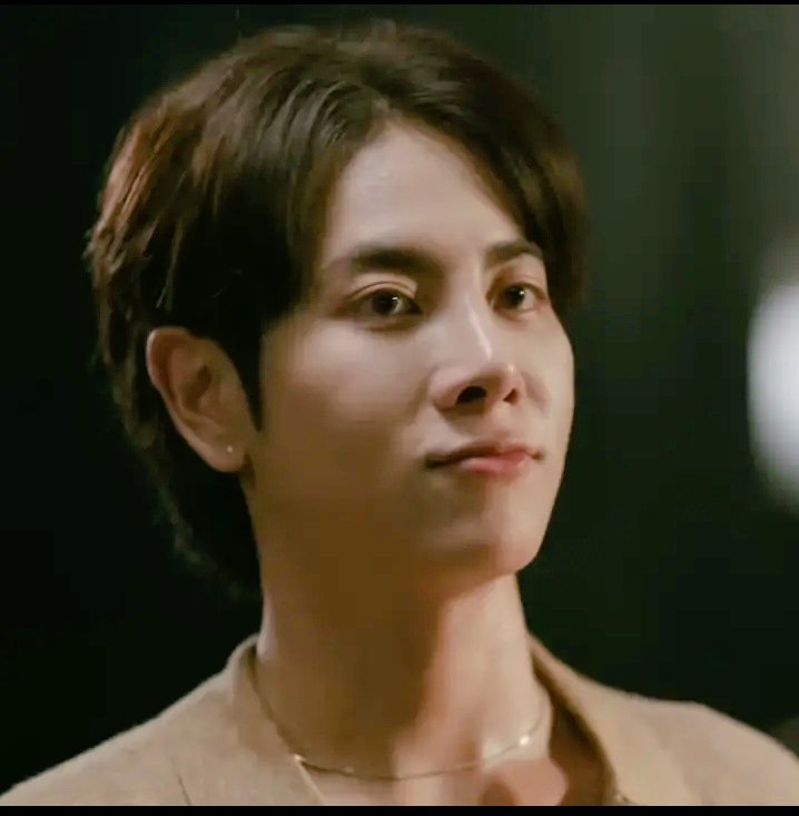 I saw people defending Dean,like are we seriously not seeing his personality?like Dean is fucking manipulative, People like him who use what he knows about others to get what he wants are more dangerous.
#OnlyFriendsDreamOnEp5