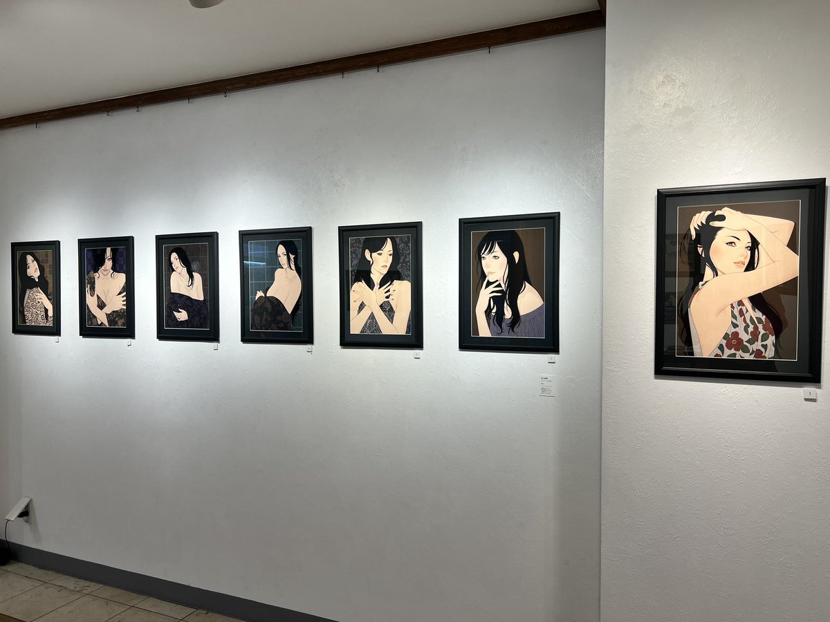 青木俊直:Toshinao Aoki🟦「つく憑くケイトさん」連載中！ tweet media