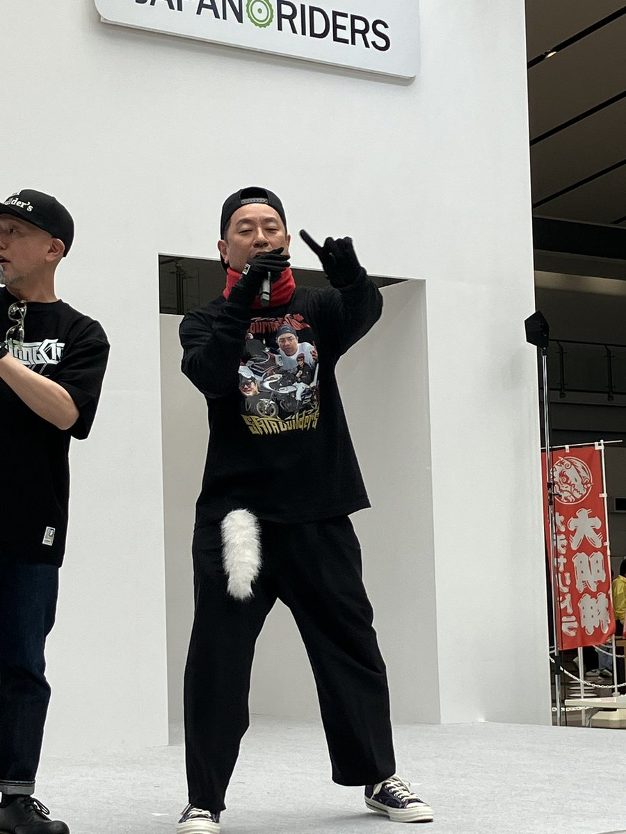 uai_ly's tweet photo. 東京モーターサイクルショーに行って幕張2ステ観てきました。ザセカンドの匂いを全く感じさせないRGTCのメンバーかっこいい!なかでもRGさんがカッコイイ笑
#RGTC https://t.co/olKSJsRrM8