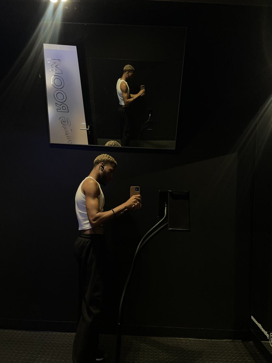 Freshprincewsy /Sailor Gemini ♊💜 tweet media