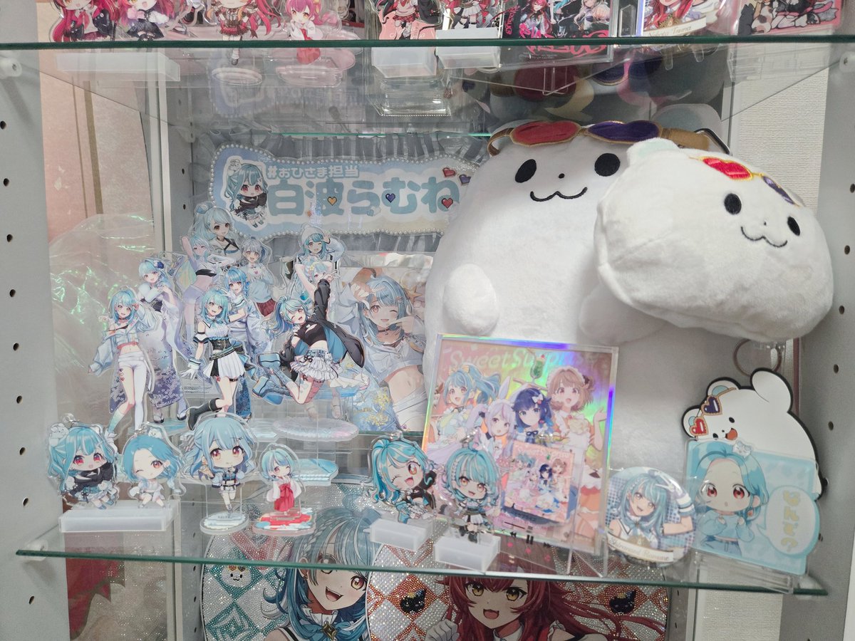 ariruria0716's tweet photo. つならむショーケース作ったよ！
実はつならむで同じグッズ並べてるんだ✨かわいく飾れて嬉しい！
#猫汰つな #白波らむね https://t.co/LZbge3Rum9