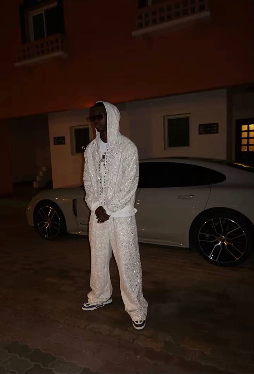 أناقة لـيس لـها تـفسير 😂🤍