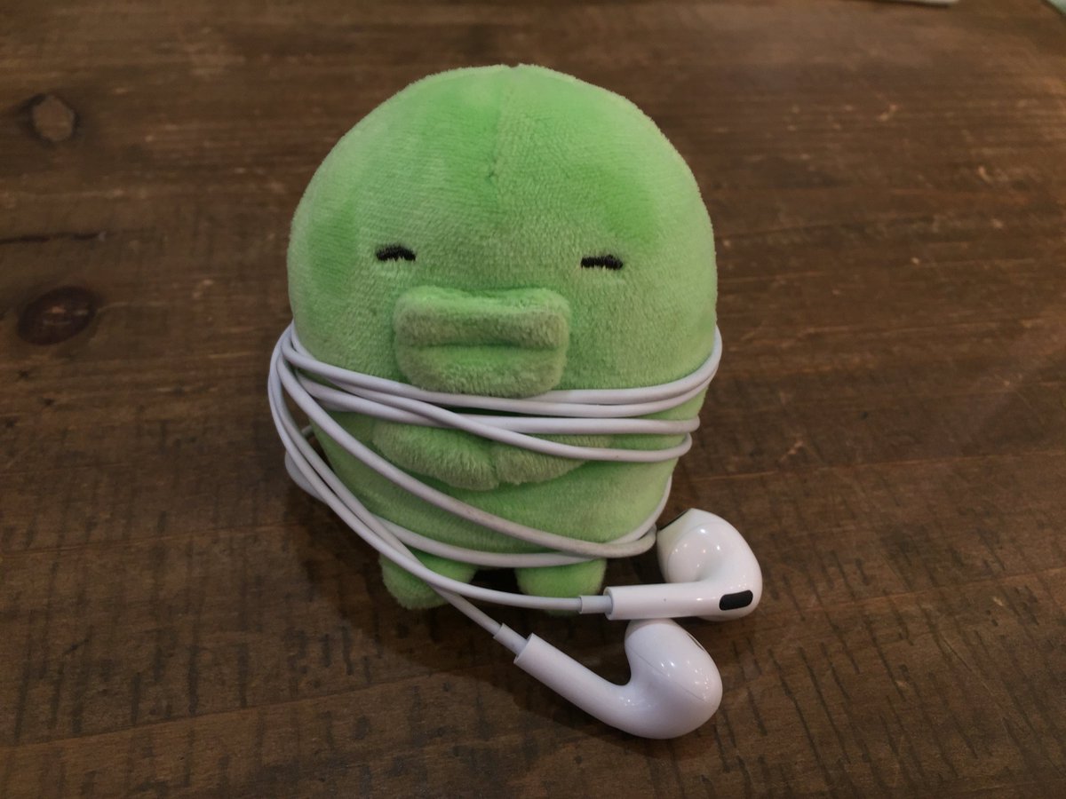 终于躺在马路上 tweet media