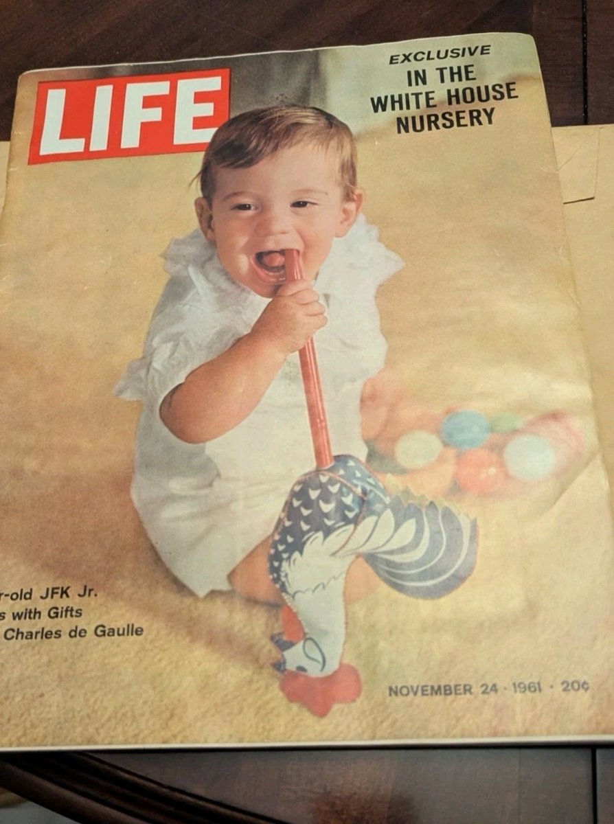 collection_maga's tweet photo. Some recent pickups for my collection.
#JFKJR
#JohnJohn https://t.co/IR3HjqpJuZ