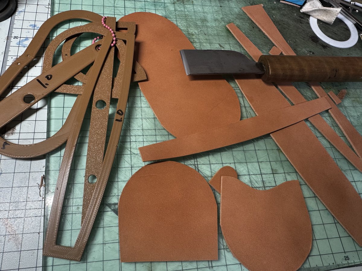 Tackles@革職人見習い tweet media