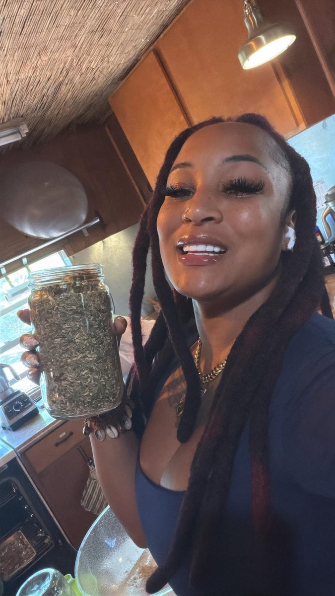 Danielle Jenkins tweet media