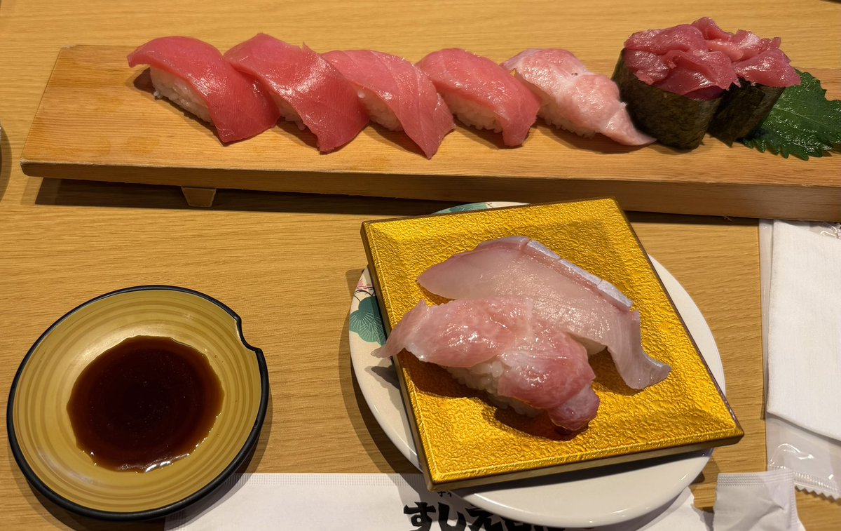 らるくに tweet media