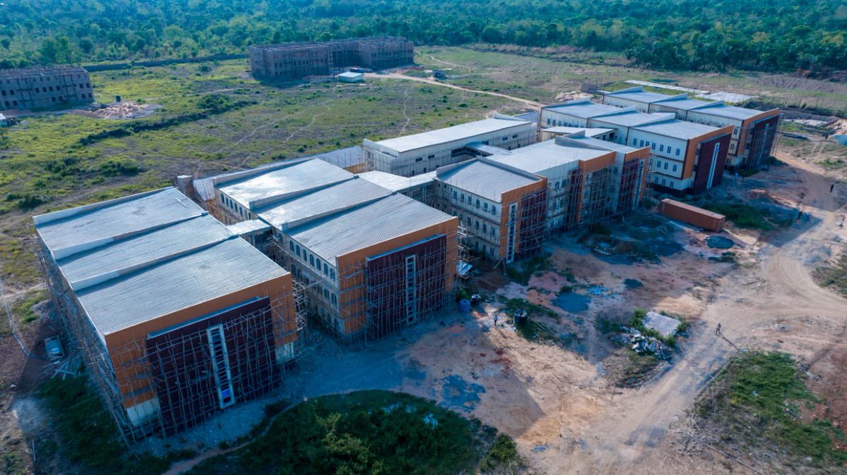 VICTORIA✨ tweet media