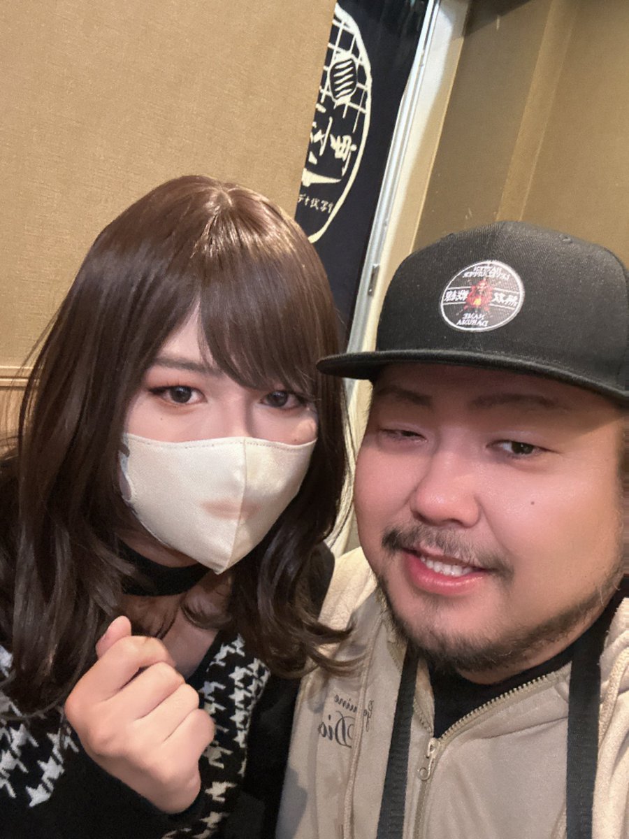 ダルマ tweet media