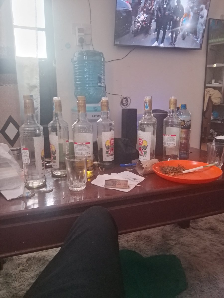 Chemusar tweet media