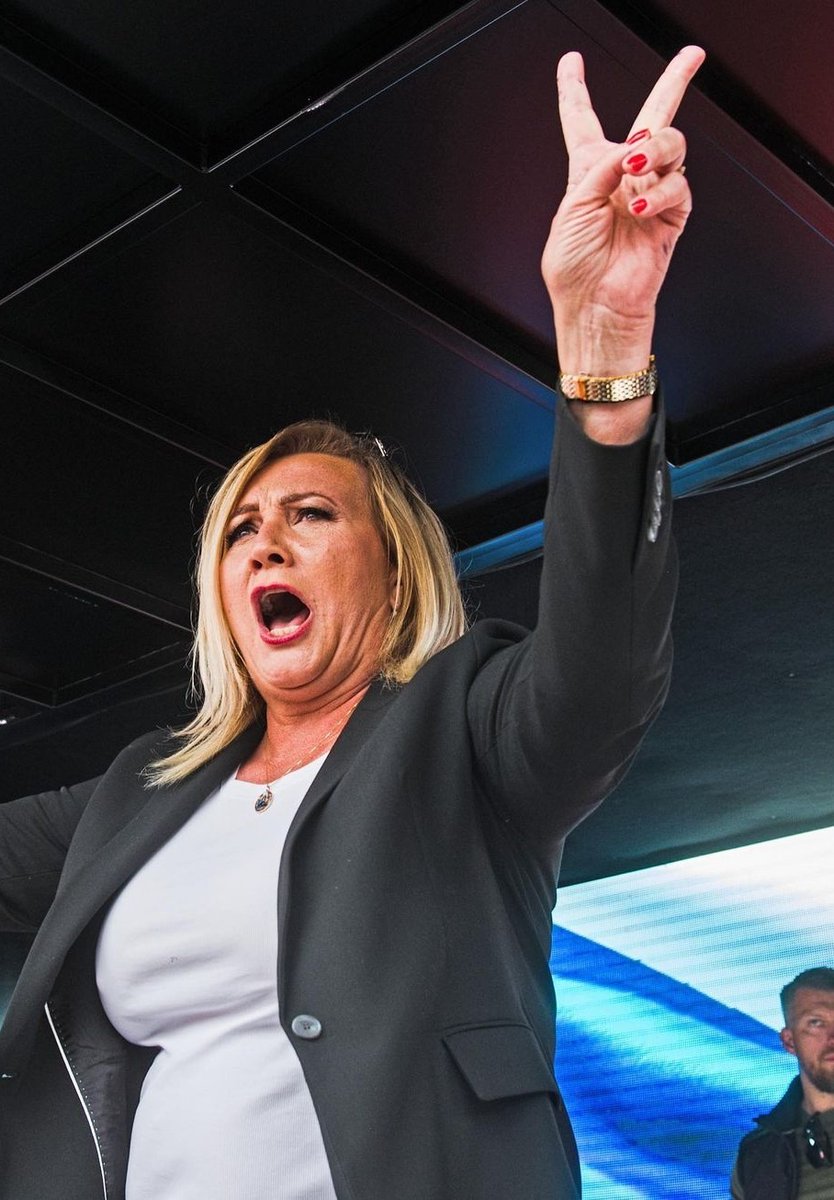 Poslední skaut™ tweet media