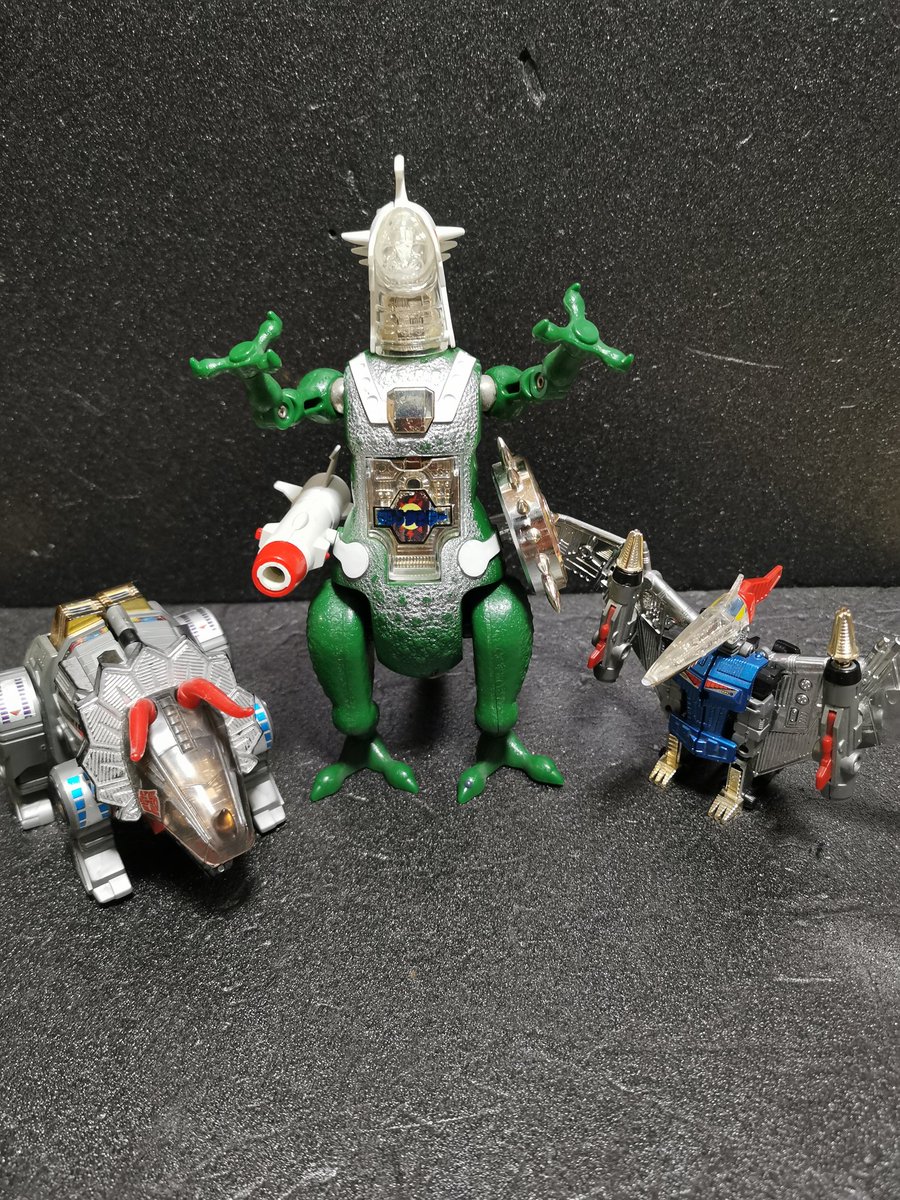 武士道=参式改（日本十大家紋鷹羽) tweet media