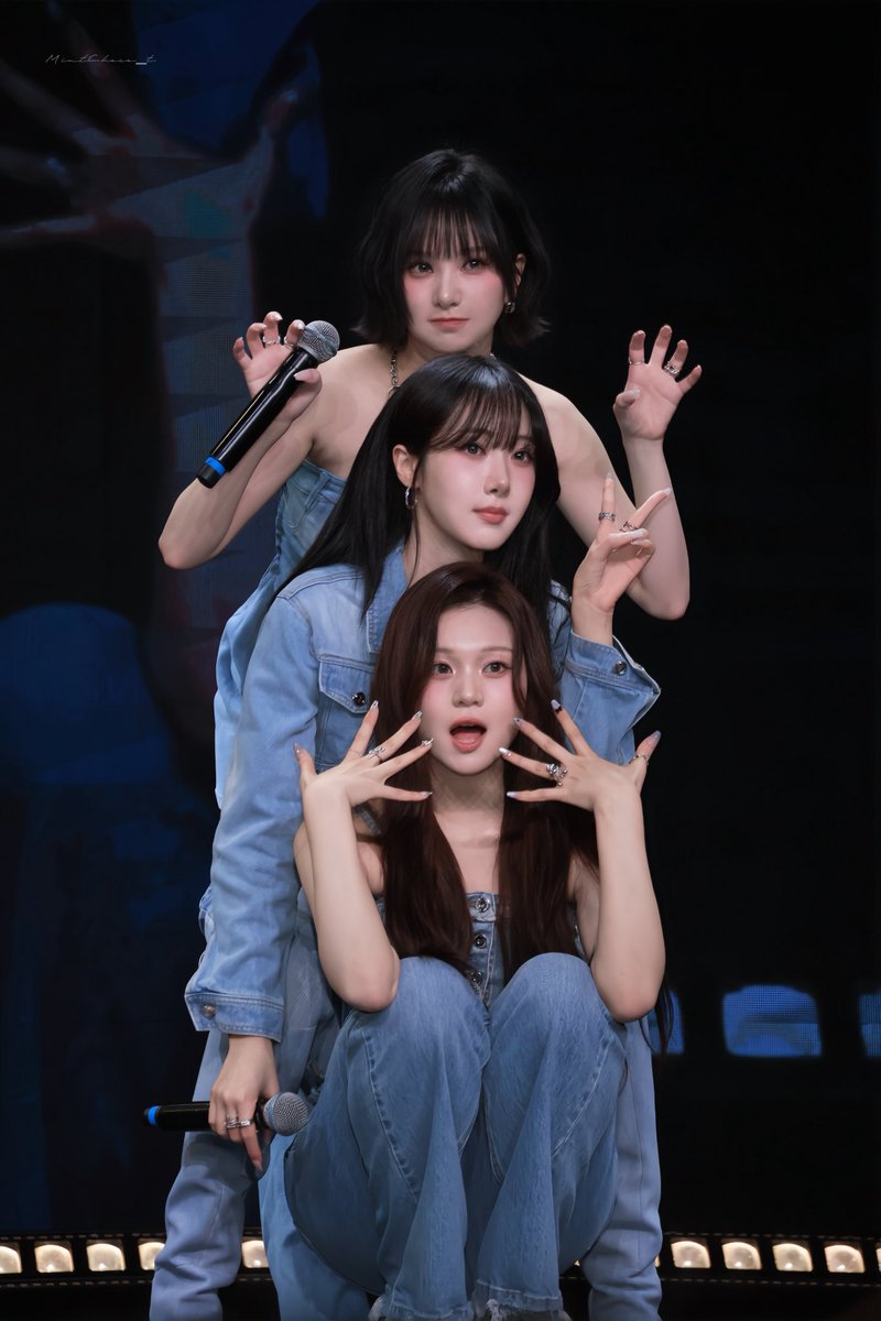 MintChoco__t's tweet image. 260328
VIVIZ HANGZHOU FM

#엄지 #UMJI #은하 #EUNHA #신비 #SINB #VIVIZ #비비지
