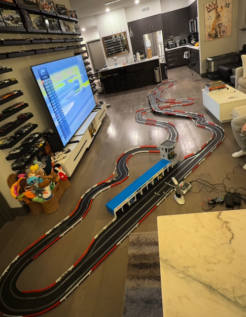 Scalextric tweet media