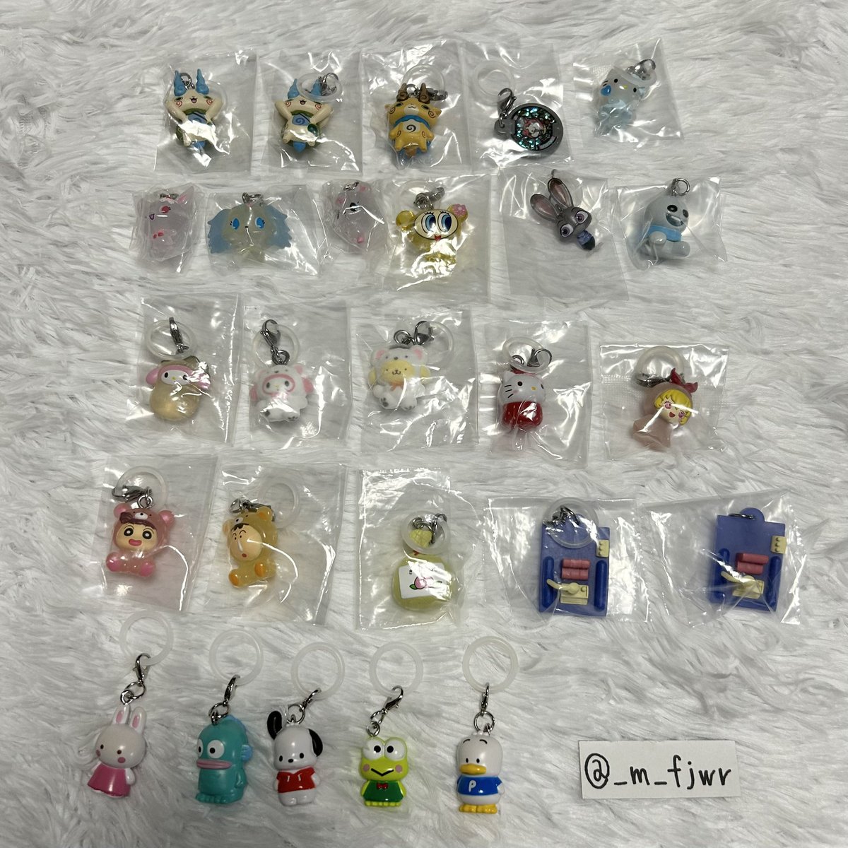 m 🐱固定ツイ必読🐱 tweet media