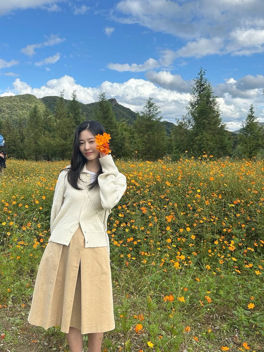 kim minju instagram tweet media